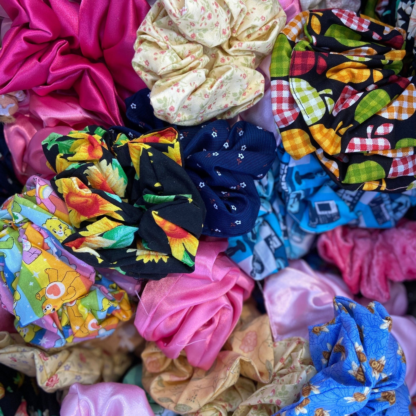 Mystery Scrunchies - Small Scoop 3 Scrunchies!