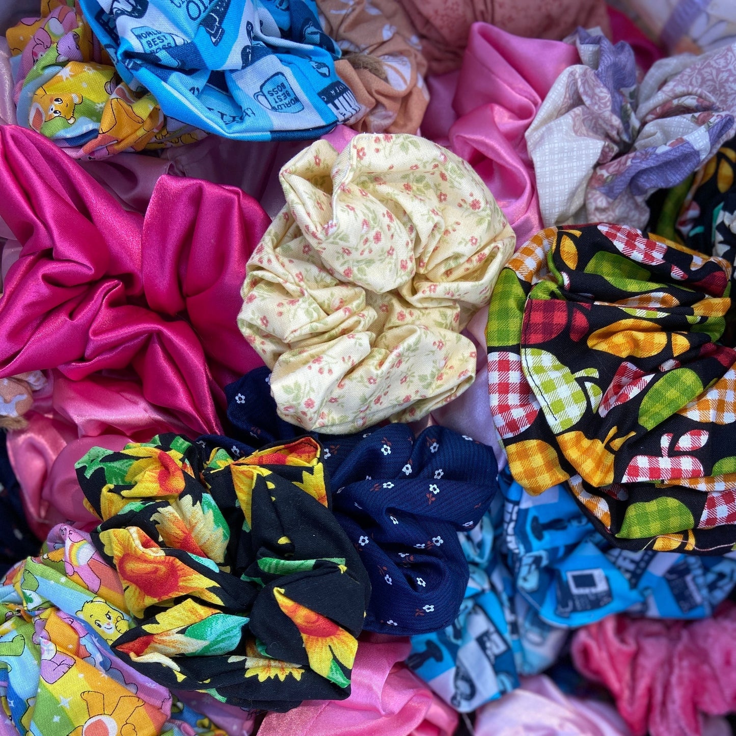 Mystery Scrunchies - Large Scoop 10 Scrunchies!